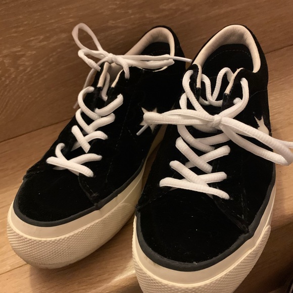 converse - Picture 2 of 2